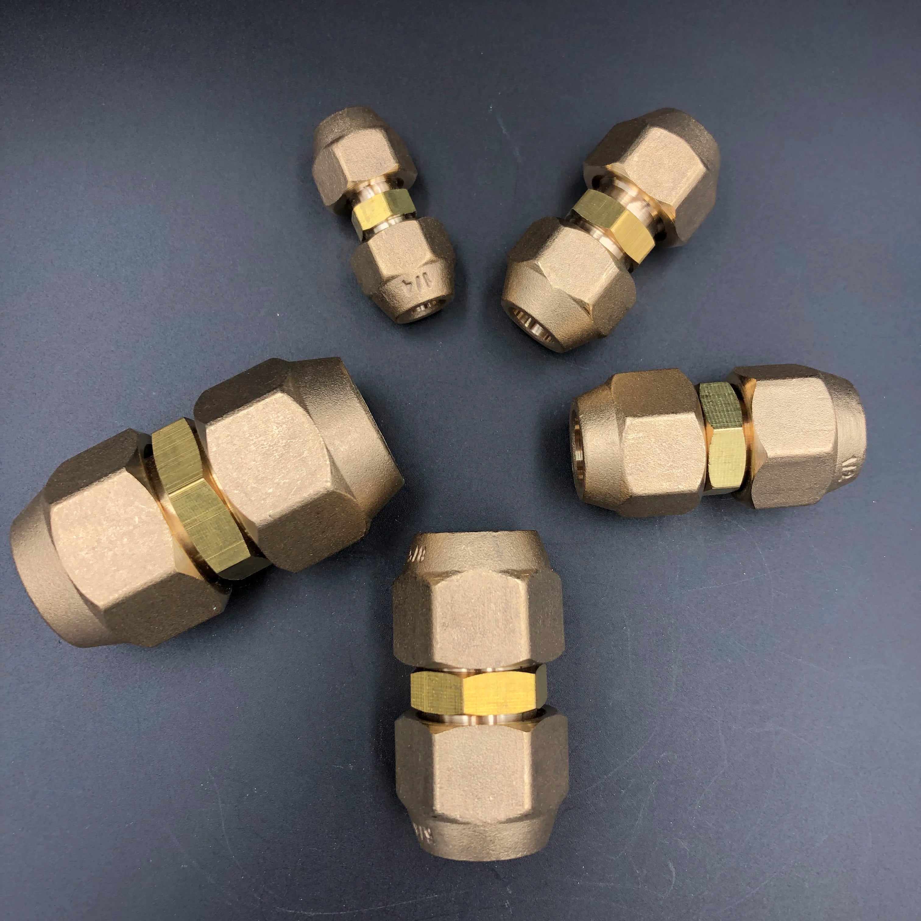Brass Air Conditioner Coupling Forged UNF Thread Male to Male with Nut Straight Flare Connecting Pipe Fitting Adapeter